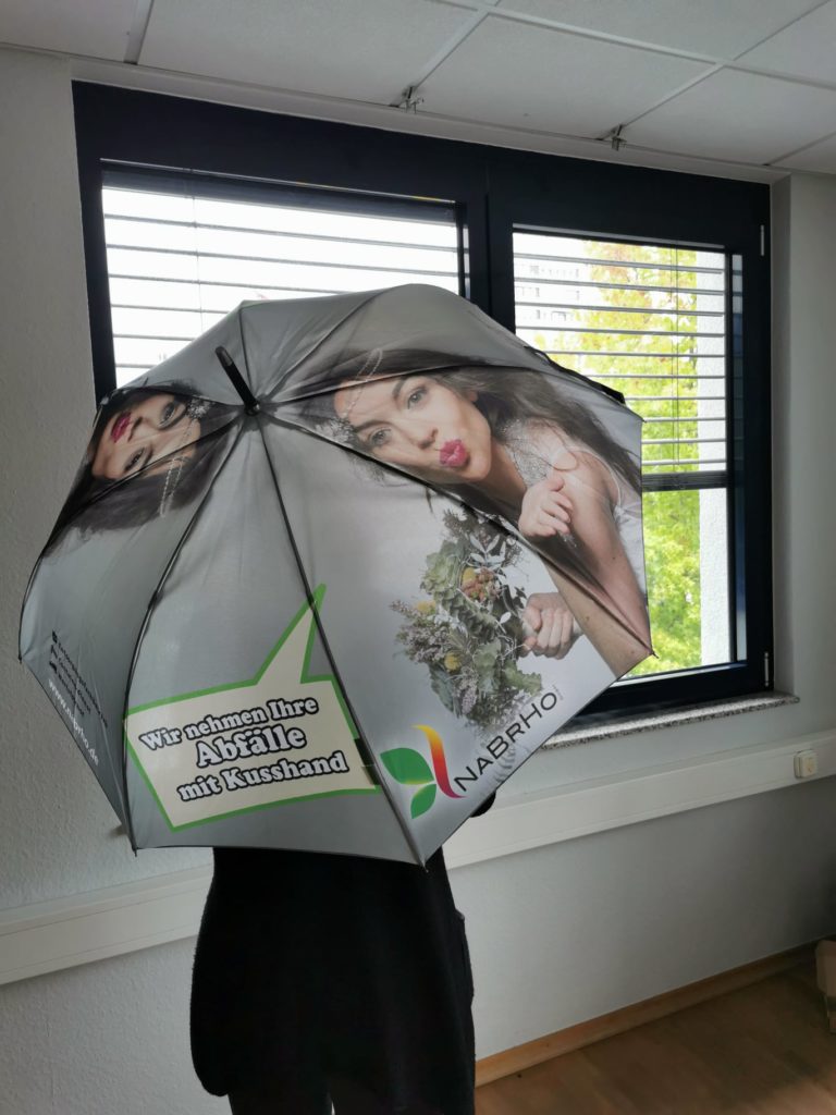 Werbemittel Regenschirm